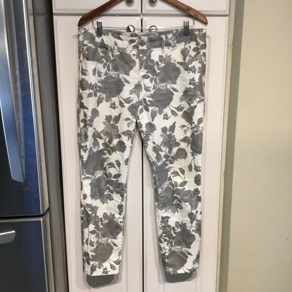 Free People Denim - Free People Gray Rose Skinny Cropped Jeans